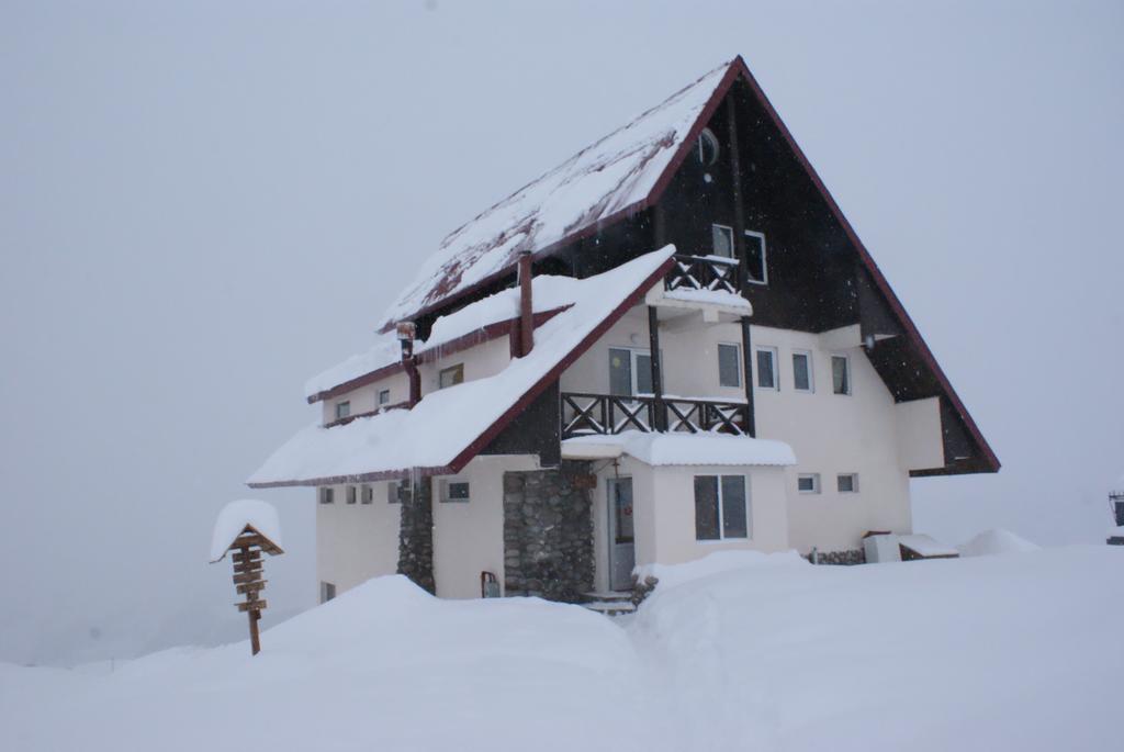 Snow House Hostel Gudauri Exterior foto